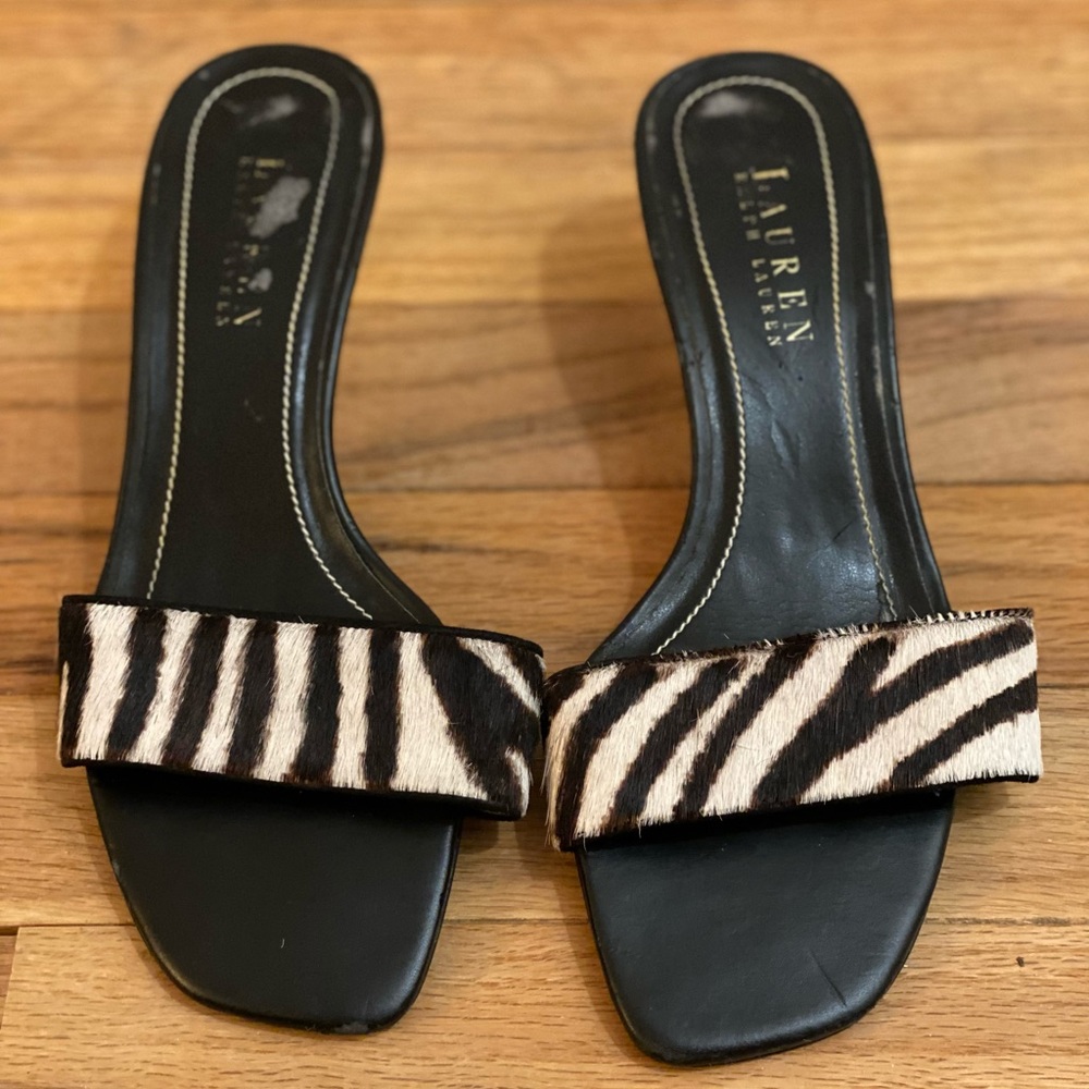 Zebra single strap heel
